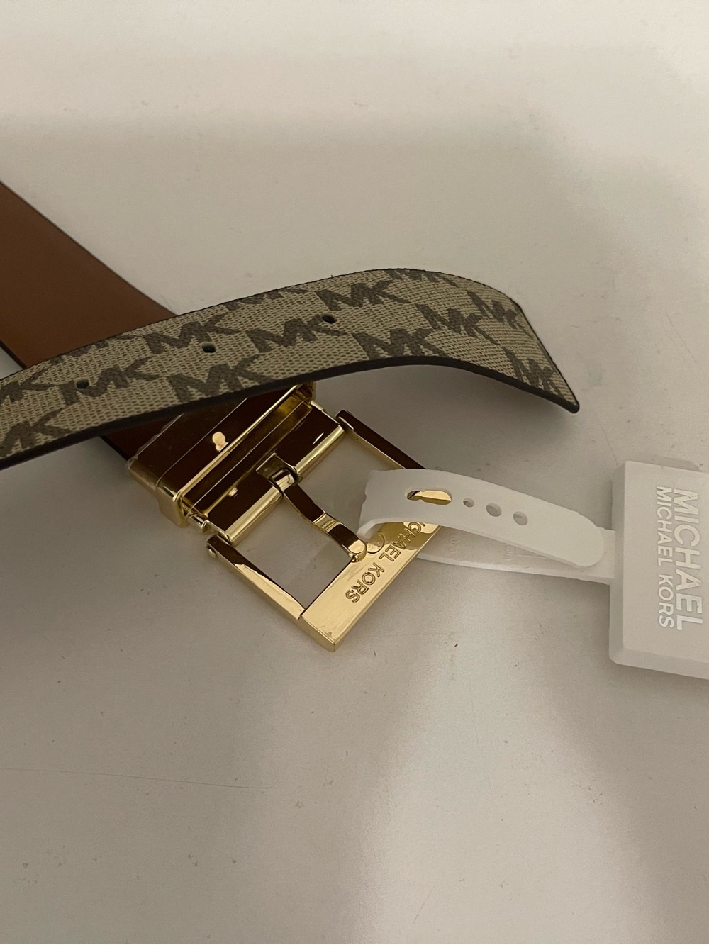Michael Kors Reversible Brown Belt size Medium Gold Hardware